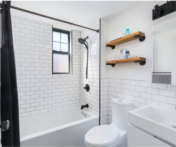 Modern bathroom surfaces and finishes in Westbury NY